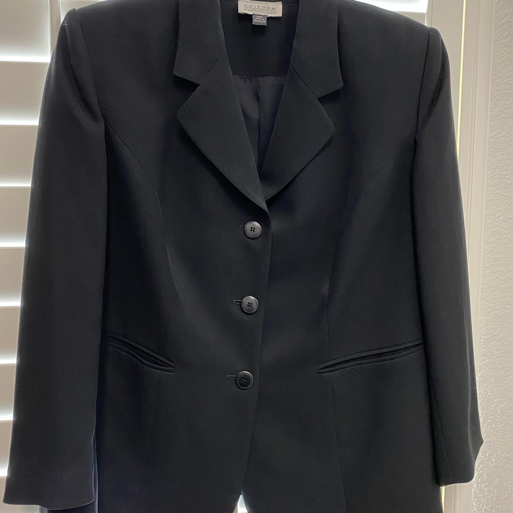 Uniform JohnPaulRichard Classic Black Blazer 14P